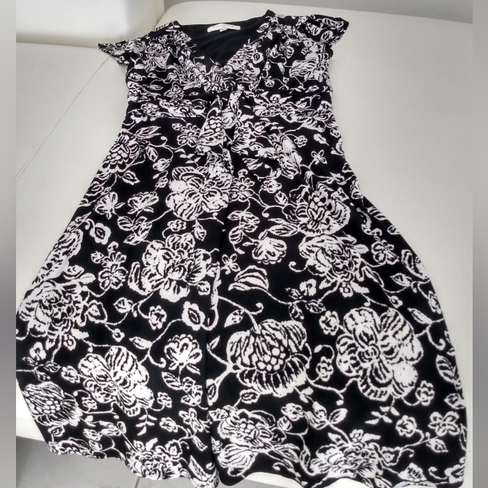 Evan Picone Size 8 Midi Black And White Dress